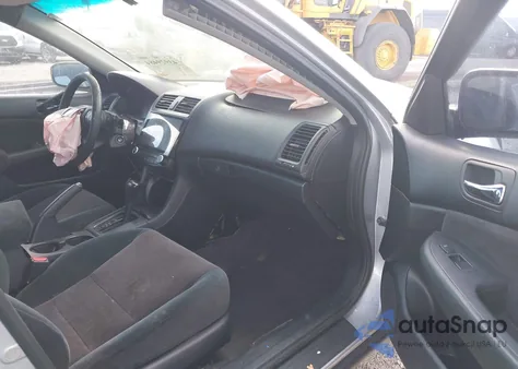 2003 Honda Accord 2.4 Lx from USA, damaged, VIN 1HGCM563X3A133106